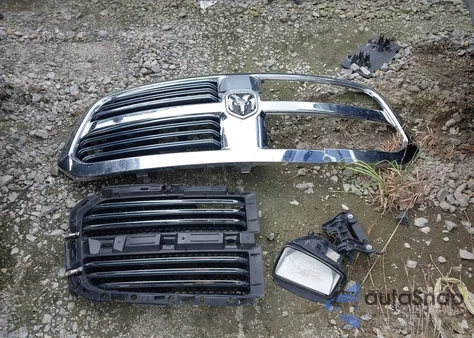 2018 Ram 1500 Big Horn 4X4 5'7 Box z USA, uszkodzony, nr VIN 3C6RR7LG7JG230279